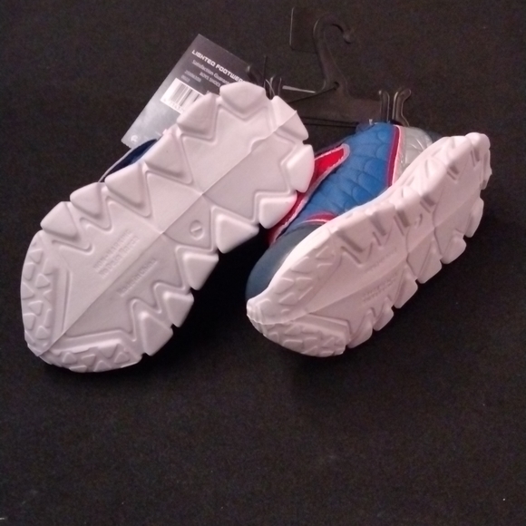 Spiderman Light Up Tennis Shoes - Picture 7 of 8